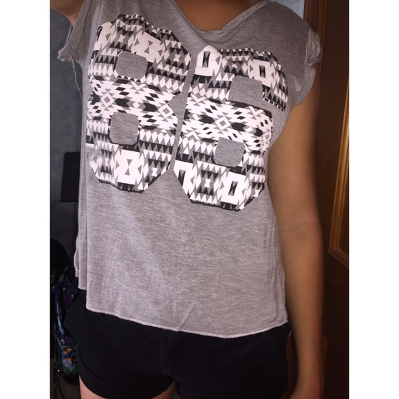 "86" T-Shirt