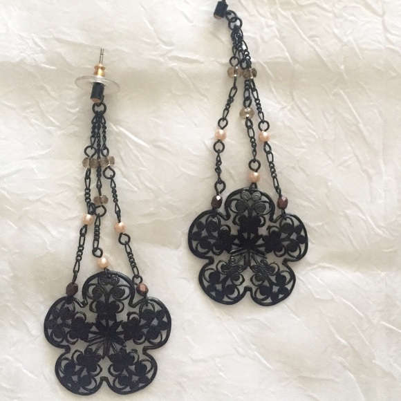 Vintage earrings - Picture 1 of 2
