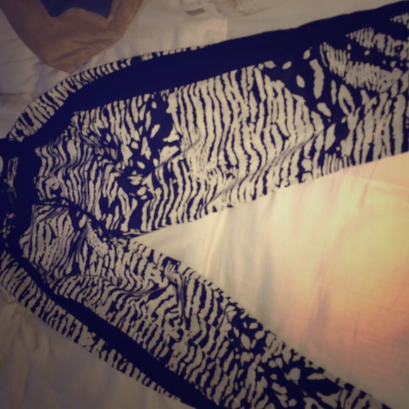 Zebra Silk Printed Pants Size Medium