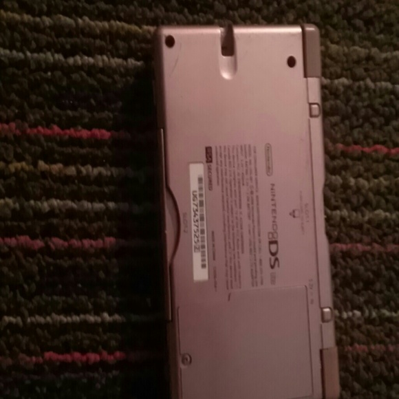 Ds - Picture 2 of 3