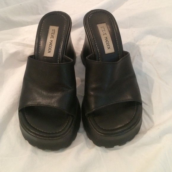 Chunky platform sandals - Picture 2 of 3