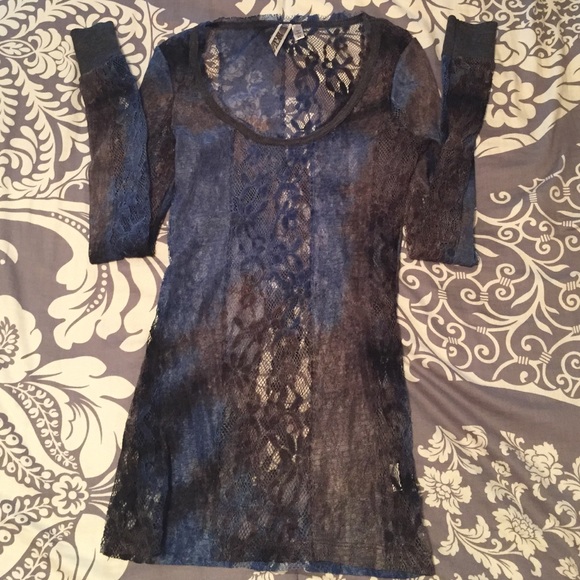 Super cute lace long sleeve