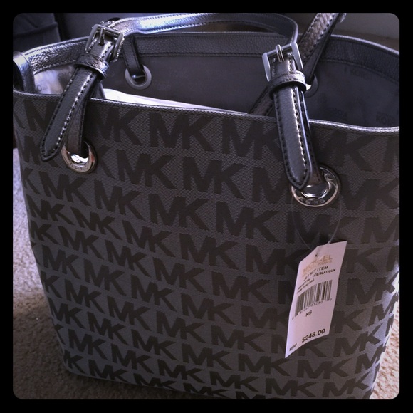 Michael Kors Tote