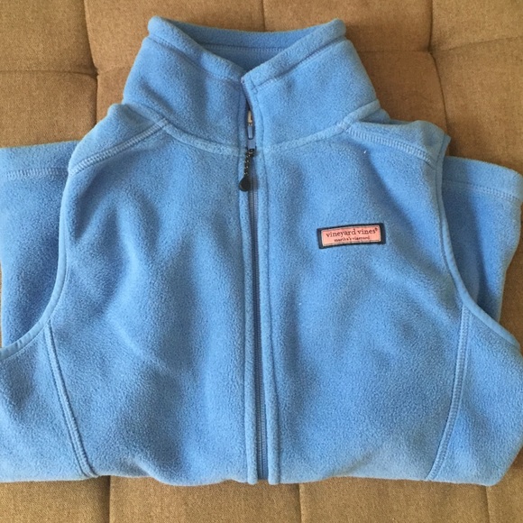 Vineyard Vine fleece vest