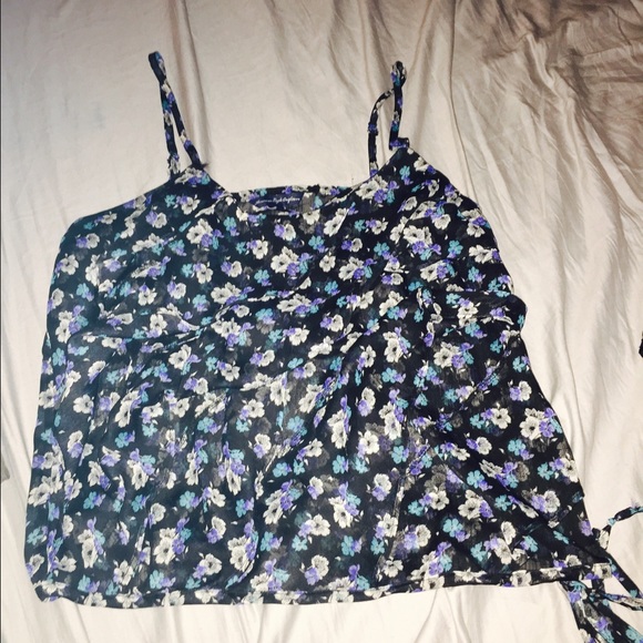 Light spaghetti shirt