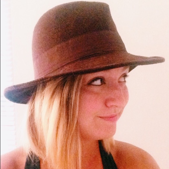 brown fedora