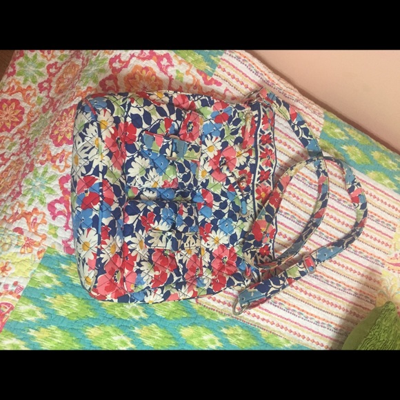 Vera Bradley bucket bag