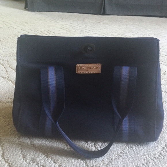 Longchamp purse. - Picture 2 of 4