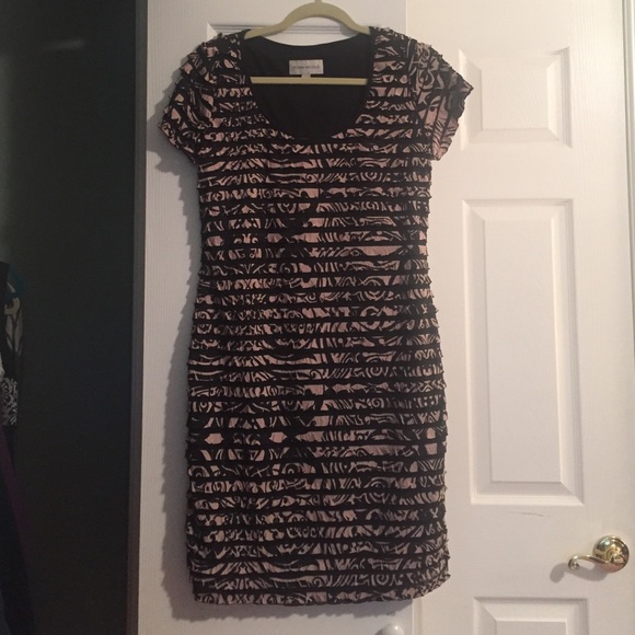 Ronni Nicole Dresses & Skirts - Beautiful Dress