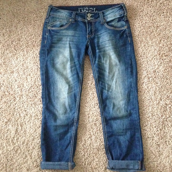 Rue 21 blue capris