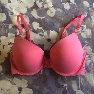 VS Pink pink push-up bra.