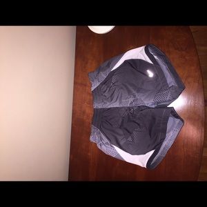 traded:) w/ @queengracie_