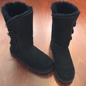Ugg Australia women's Bailey Button Triplet boots