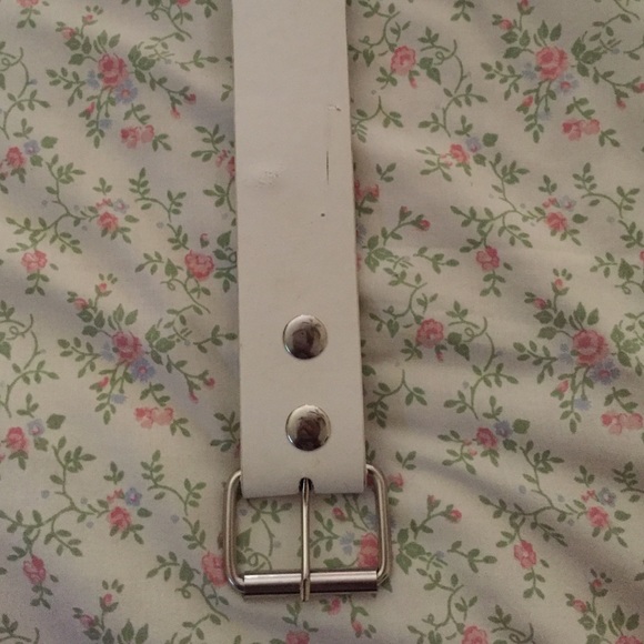 Cute belt - Picture 2 of 4