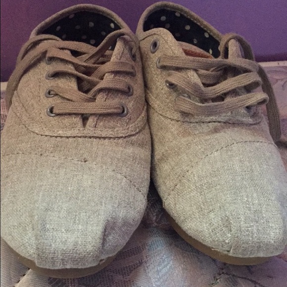 Toms casual shoe