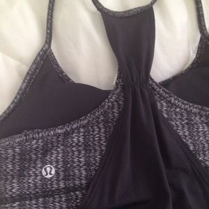 Lululemon No Limit Tank Ziggy Wee🎉FLASH SALE🎉