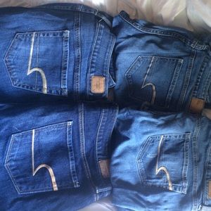 Lot of American Eagle jeans
