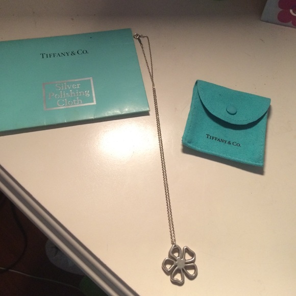 Tiffany & Co Silver Clover necklace