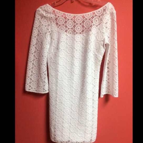 ✨RELISTING✨Lilly pulitzer white dress