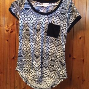 super cute Aztec shirt medium