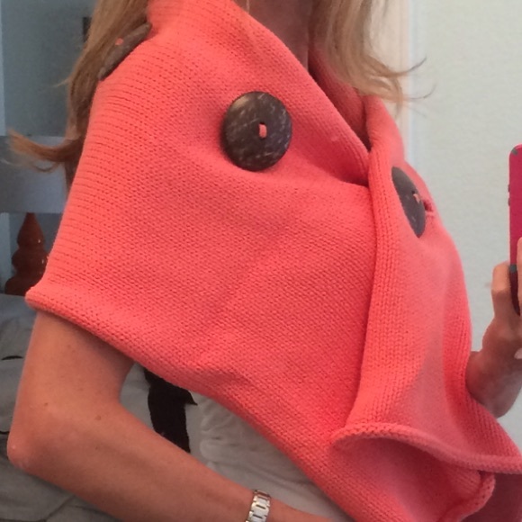 Pink scarf with unique button-hole detail