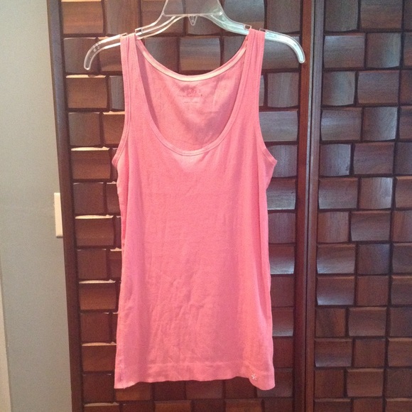 Pink tank top