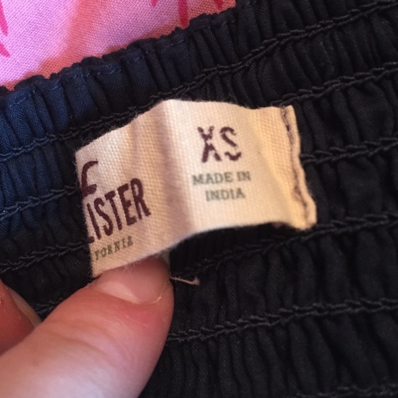 Halter dress - Picture 3 of 3