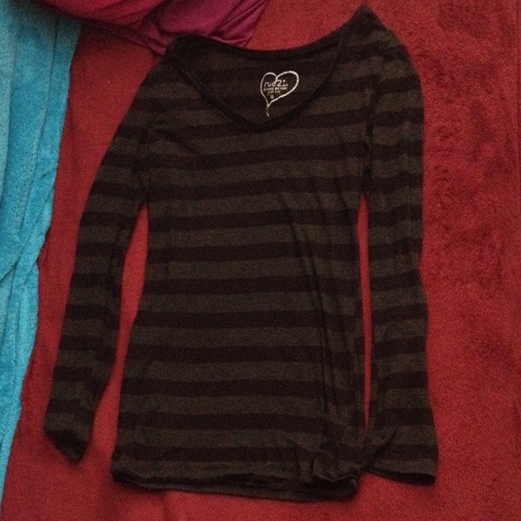 Black and grey striped long sleeve