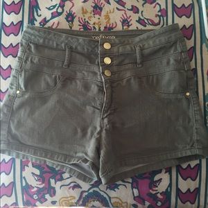 army green high waisted shorts