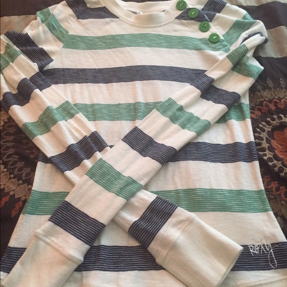 Roxy long sleeved shirt