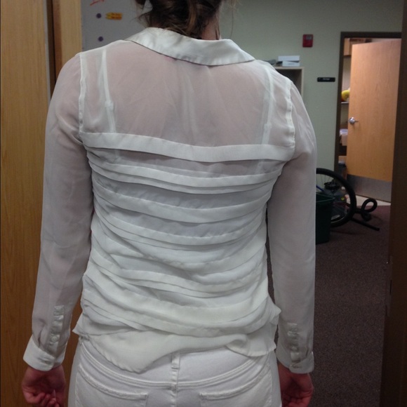 ELLE Sheer Button Up - Picture 2 of 3