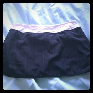 Lululemon black and white skirt size 6