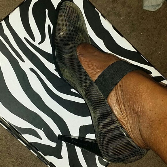 CAMOUFLAGE HEELS - Picture 2 of 4