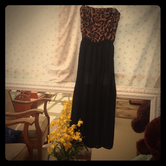 Cheetah Print jumpsuit with wide leg