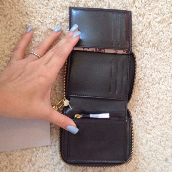 Juicy couture wallet - Picture 3 of 3