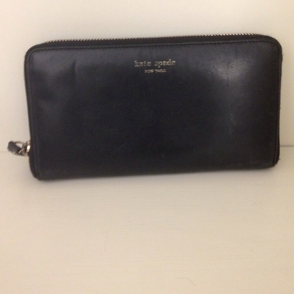 A Kate spade black clutch