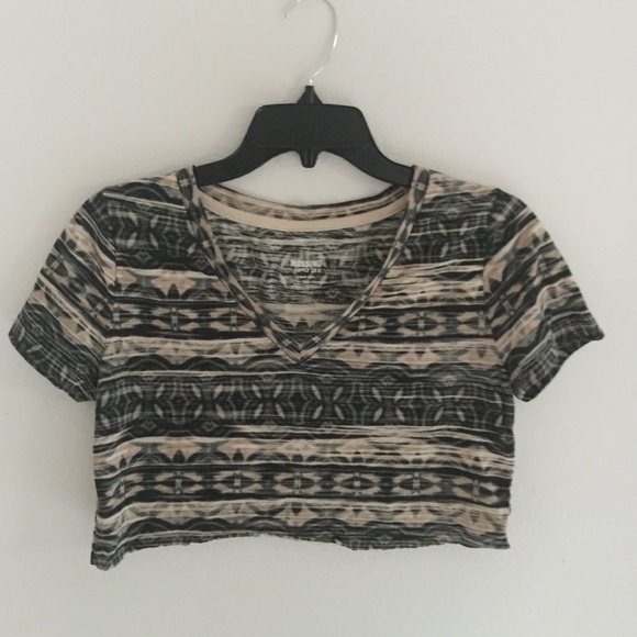 Aztec Print Cropped Top - Picture 1 of 1