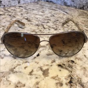 Tory Burch TY6010 Polarized sunglasses.