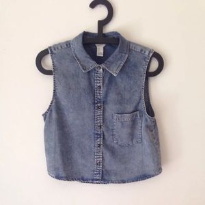 FOREVER21 Crop Sleeveless Denim Shirt ➰Worn once