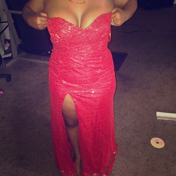 Evening gown Red dress