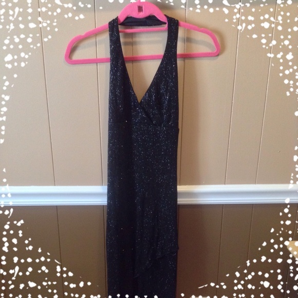 Dresses & Skirts - ❤️Black Evening Dress❤️