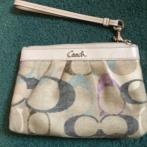 Coach wristlet gently used