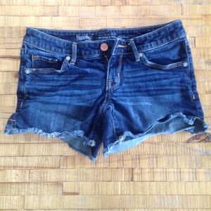 Cute denim shorts