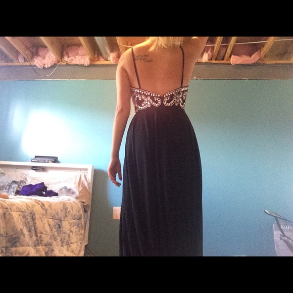 Custom black tunic style prom dress!! - Picture 3 of 4