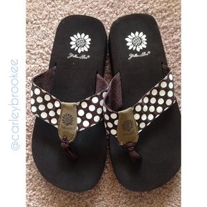 Brown/white Polka Dot yellow box flip flops
