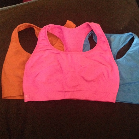 3 sports bra bundle!!
