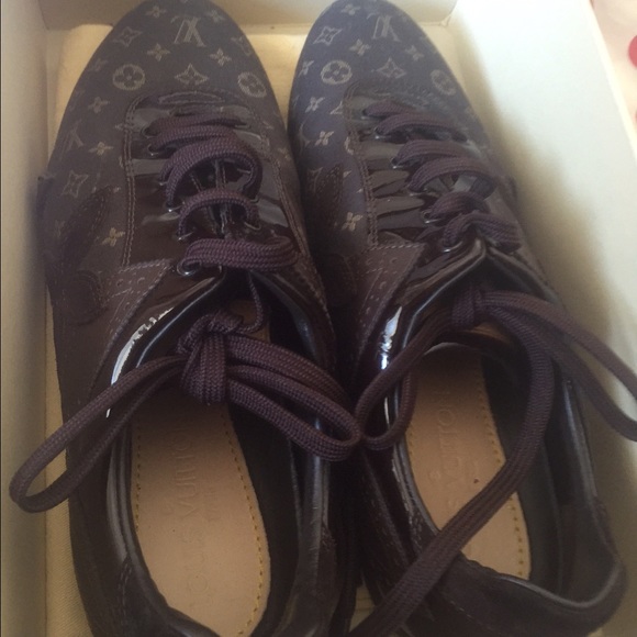 Tennis shoes Loui Vuitton used only 2 Times - Picture 3 of 4