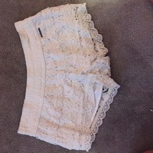 Abercrombie & Fitch shorts