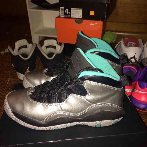 Retro 10 size 5.5y