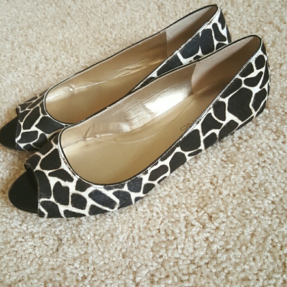 Shoes - Picture 2 of 2